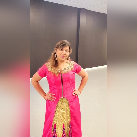 Preowned stylish lehenga choli in size XL - Picture 13 of 15